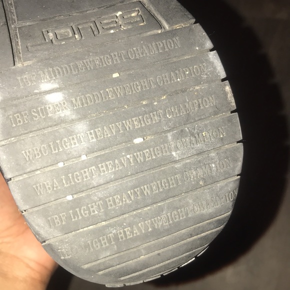 SUPPER RARE!!!! Jordan Nikes RARE AIR JORDAN, ROY JONES JR BOXING BOOTS - Picture 3 of 6